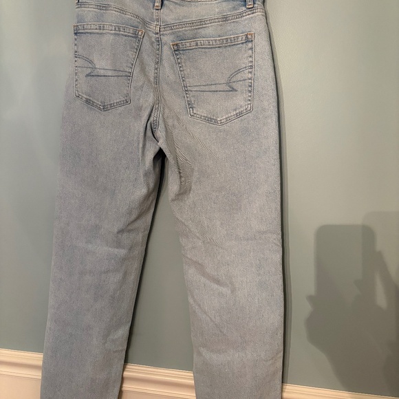 AE Stretch Super High-Waisted Straight Jean/Size 6 - Picture 2 of 2